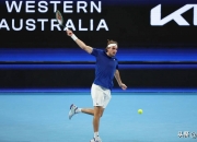 开云APP-联合杯碾压温网，西西帕斯刷新纪录