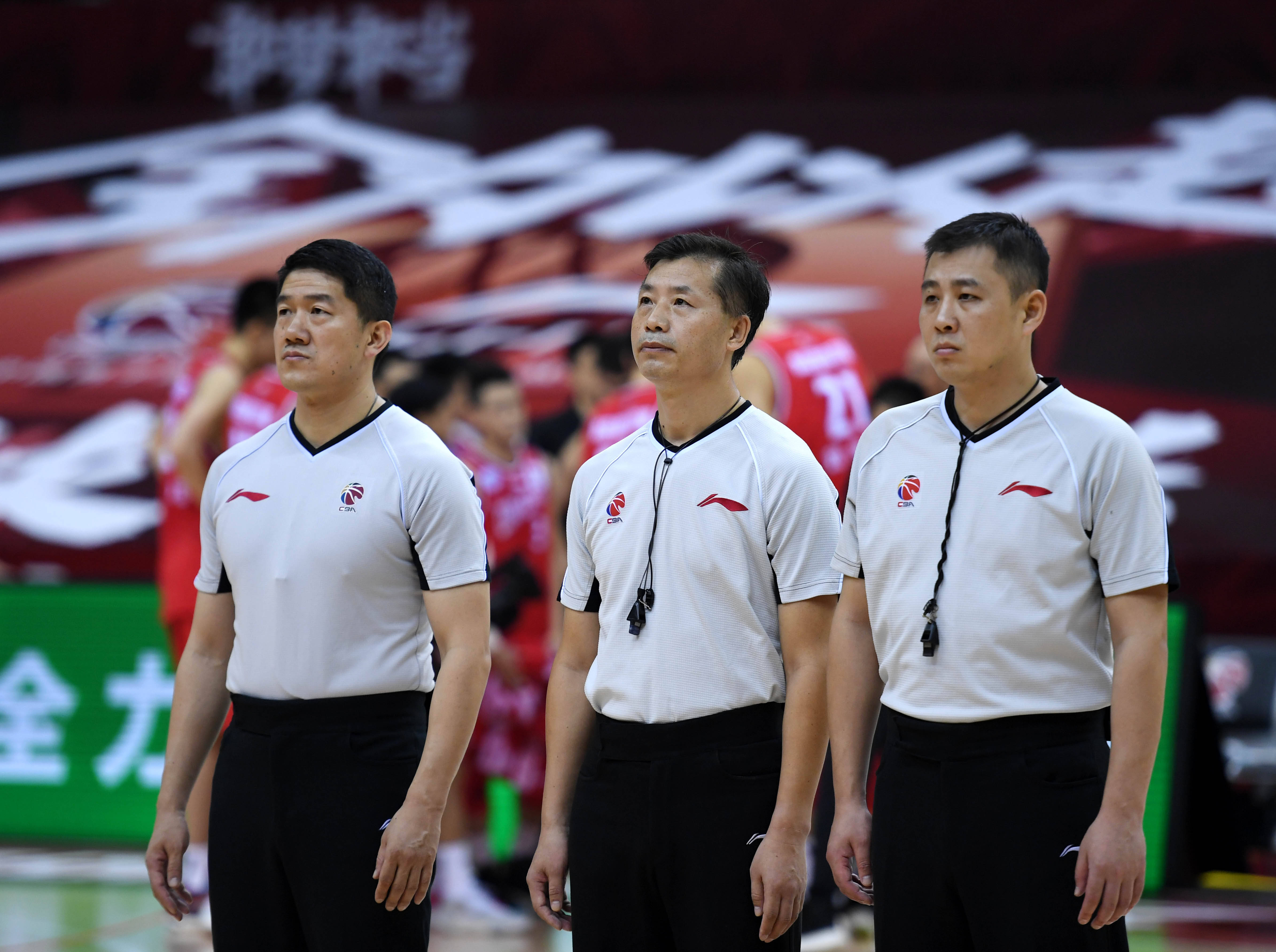 包含广东宏远击败四川五粮金樽，实现全胜的词条