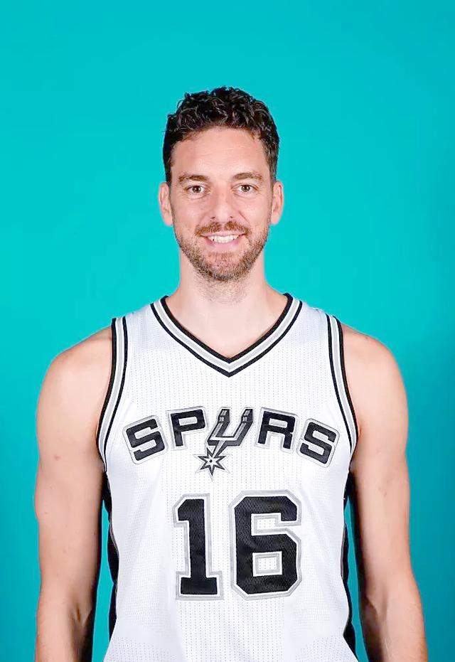 NBA新赛季将于月底开幕，球员们备战紧张的简单介绍