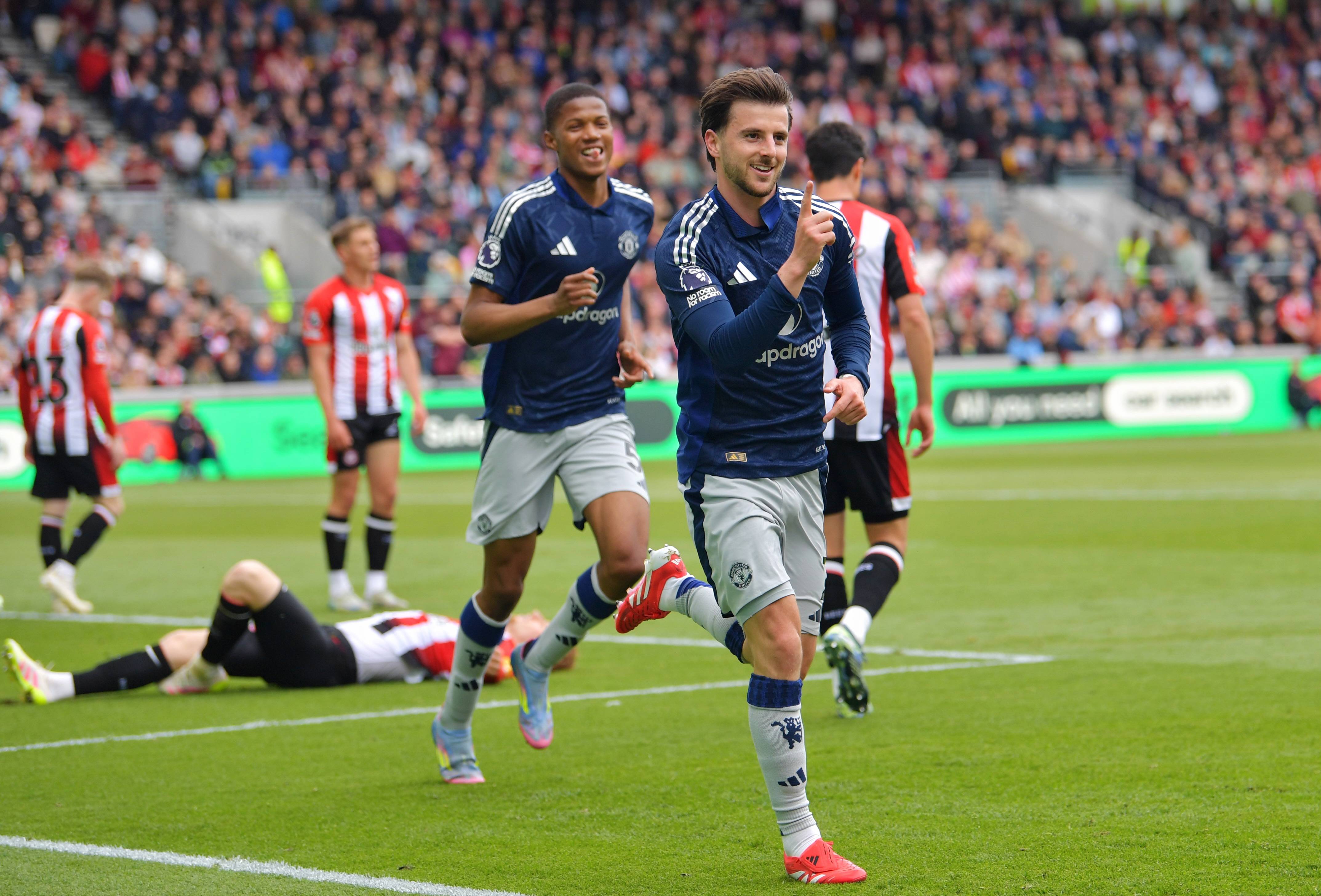 曼联主场大胜沃特福德，全面发挥实力