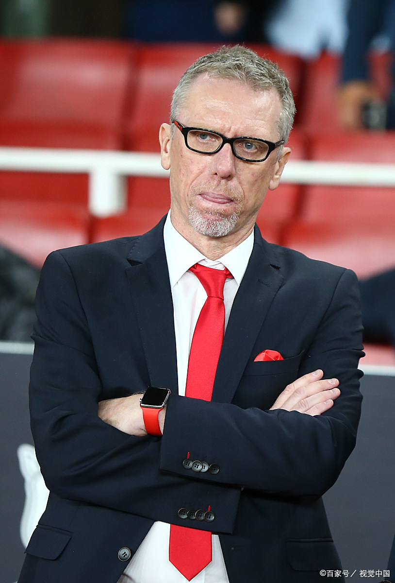 包含拜仁慕尼黑主帅发表积极言论，鼓舞球员斗志的词条