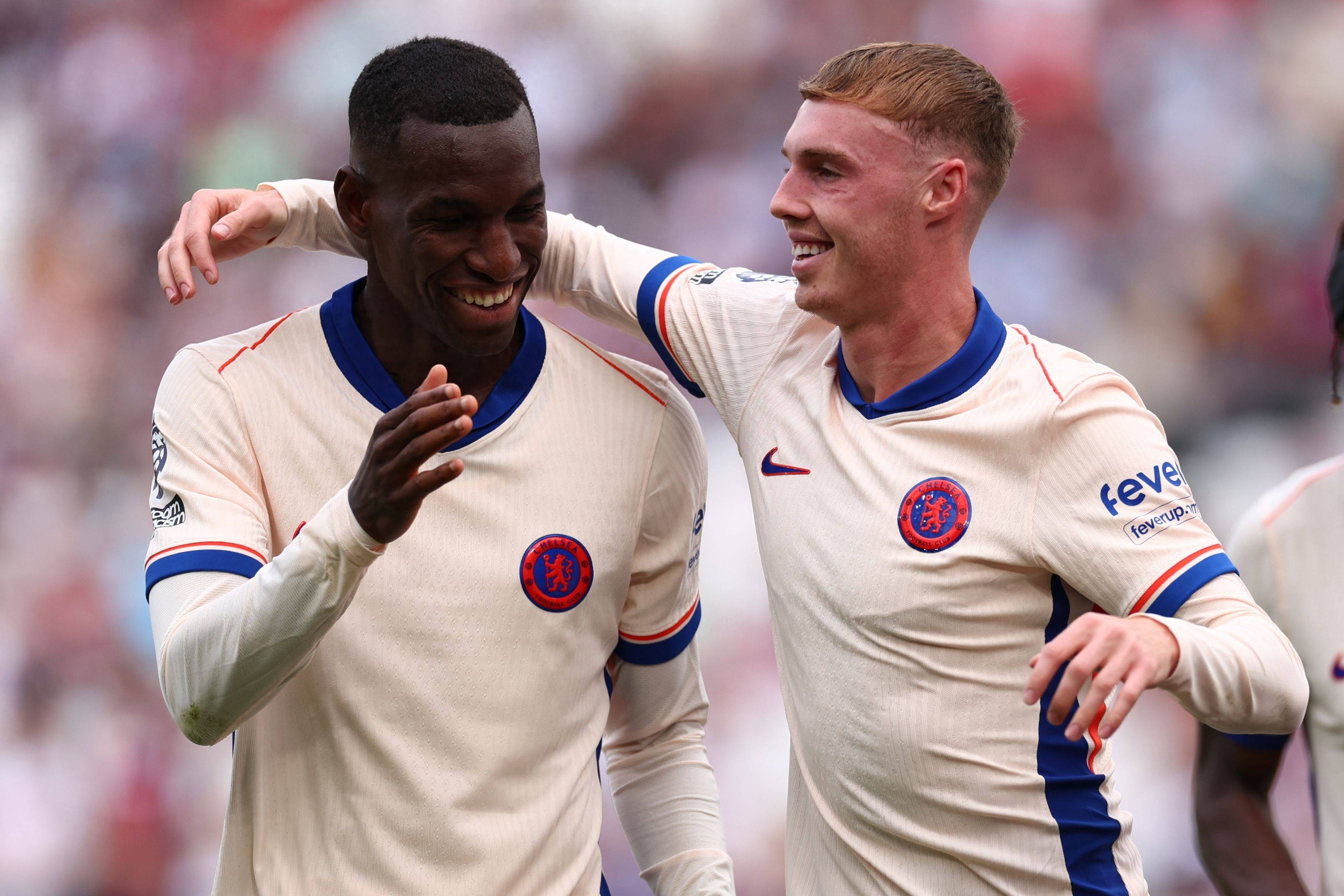 包含切尔西稳拿三分，奋力争取欧冠资格的词条