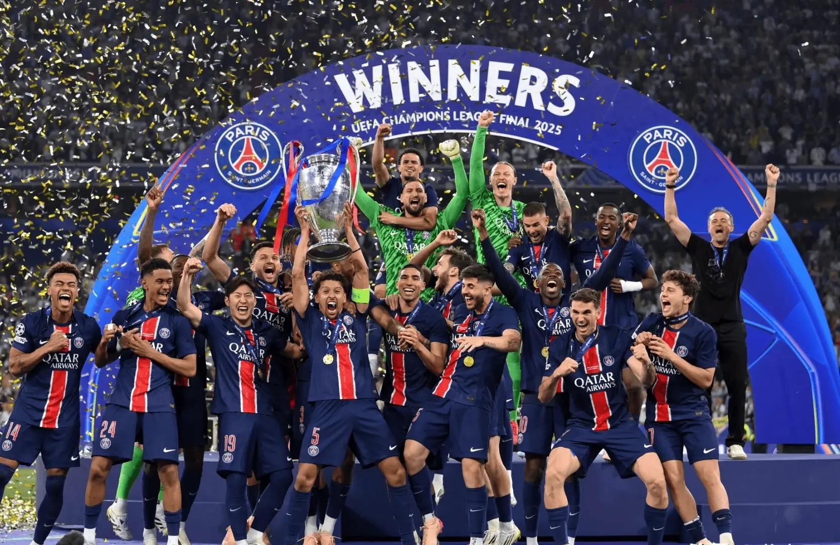 法甲联赛投入激情,欧洲足球局面扑朔迷离的简单介绍 法甲联赛投入激情,欧洲足球局面扑朔迷离的简单介绍