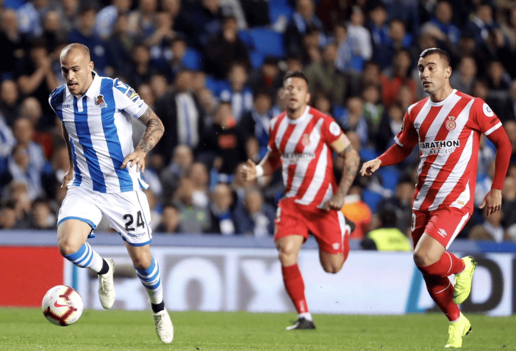 巴塞罗那客场3-2战胜皇家社会，继续稳居榜首的简单介绍