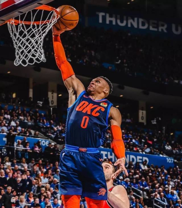 猛龙爆冷雷霆，莫里斯制霸全场的简单介绍