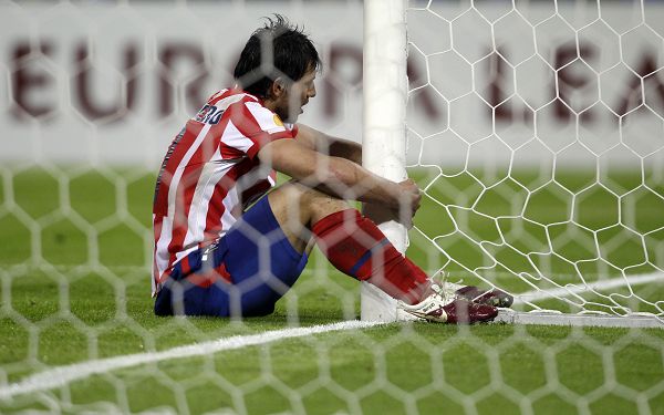 包含荷兰爆冷马德里竞技，阿奎罗制霸全场的词条