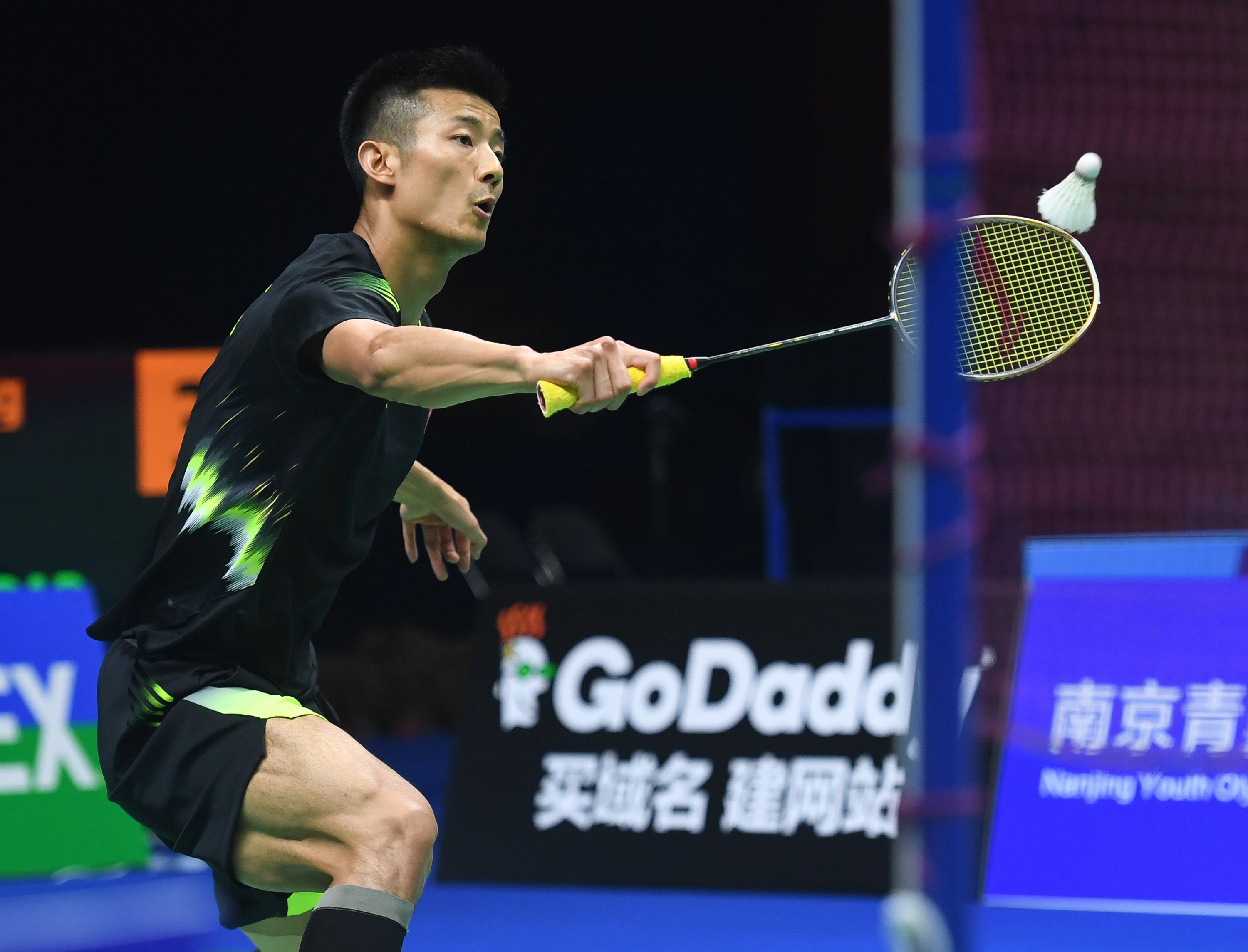 包含印尼羽毛球队逆转日本羽毛球队，谌龙绝境逆转的词条